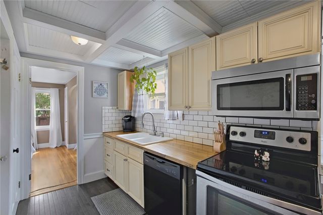 51 Priscilla Avenue, Warwick, RI 02889