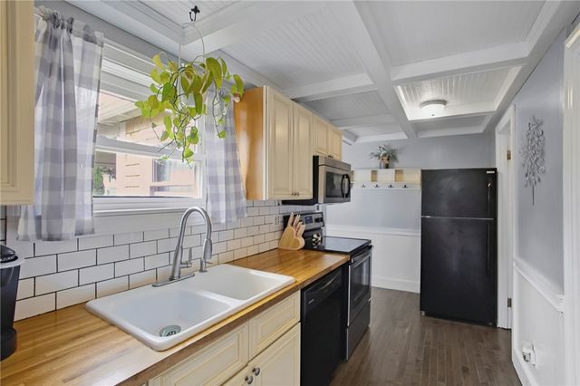 51 Priscilla Avenue, Warwick, RI 02889
