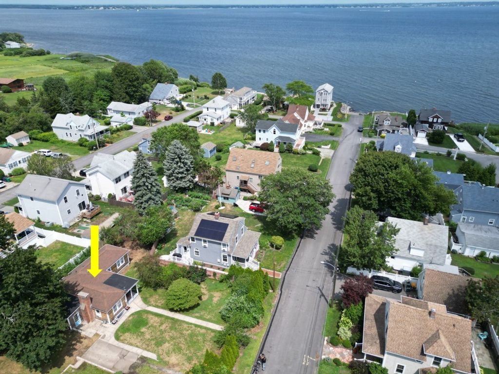 51 Priscilla Avenue, Warwick, RI 02889