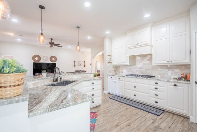 6002 Beals Creek Dr, Midland, TX 79707