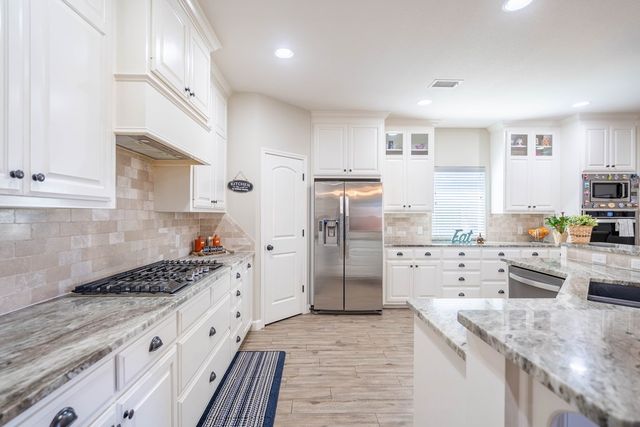 6002 Beals Creek Dr, Midland, TX 79707