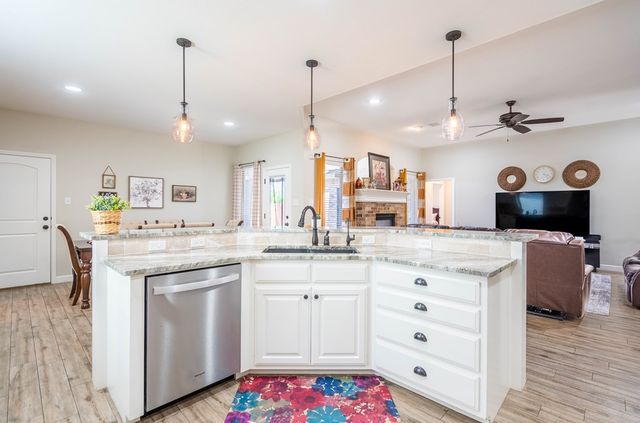 6002 Beals Creek Dr, Midland, TX 79707