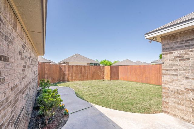6002 Beals Creek Dr, Midland, TX 79707