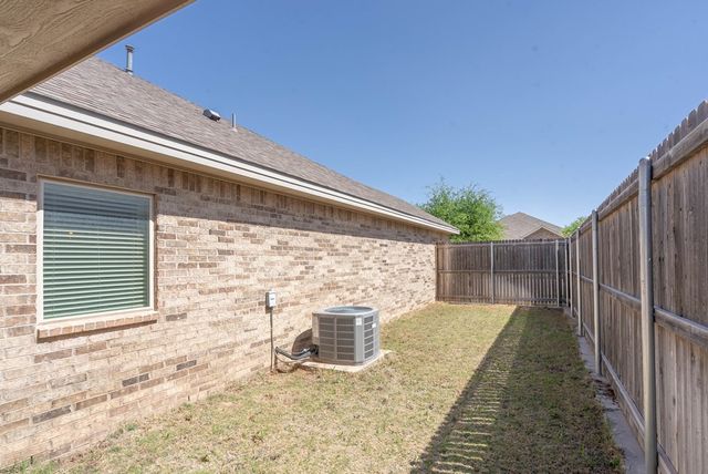 6002 Beals Creek Dr, Midland, TX 79707