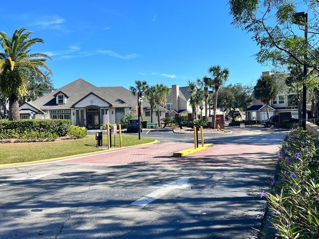 2015 ERVING CIRCLE 207, Ocoee, FL 34761