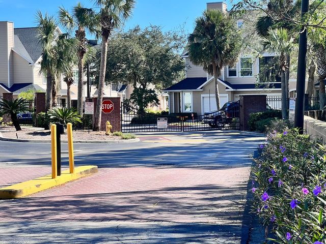 2015 ERVING CIRCLE 207, Ocoee, FL 34761