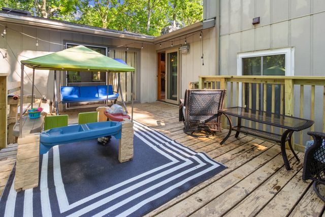 109 Blackberry Circle, Dixon, IL 61021