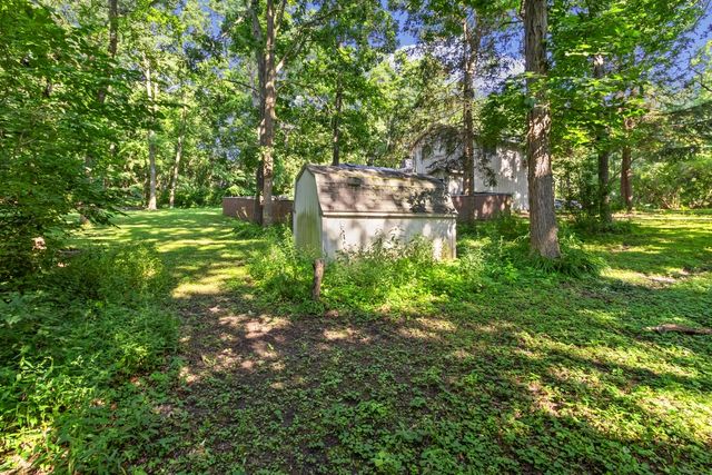 109 Blackberry Circle, Dixon, IL 61021