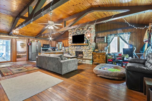 109 Blackberry Circle, Dixon, IL 61021