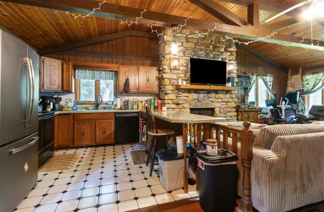 109 Blackberry Circle, Dixon, IL 61021