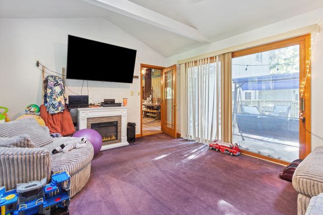 109 Blackberry Circle, Dixon, IL 61021