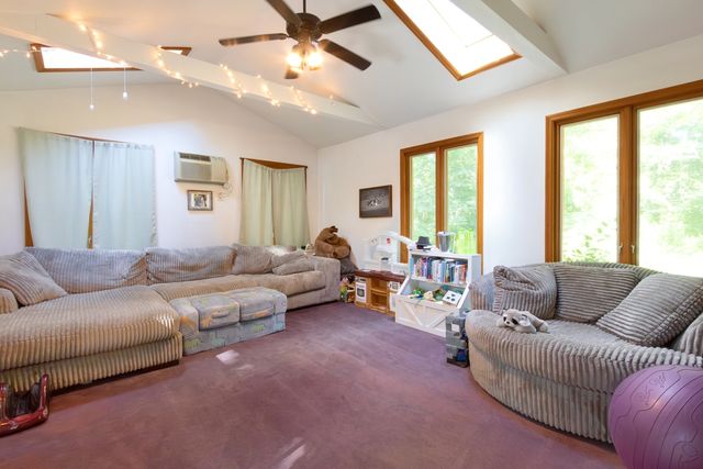 109 Blackberry Circle, Dixon, IL 61021