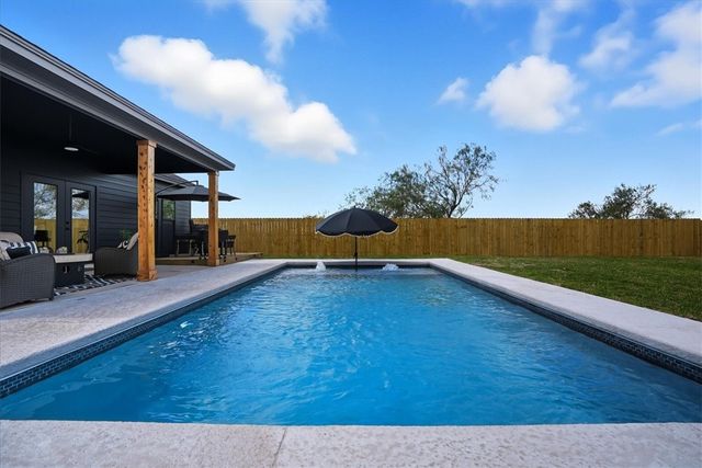 1959 W FM 2044, Alice, TX 78332