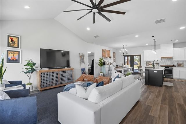 1959 W FM 2044, Alice, TX 78332