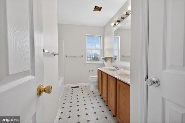 42 WATSON LN, Middletown, DE 19709