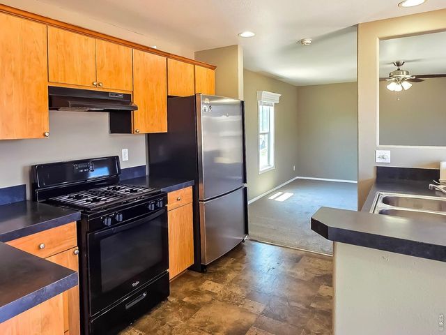 3136 Foxtail Ln 318, Evans, CO 80620