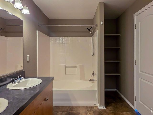 3136 Foxtail Ln 318, Evans, CO 80620