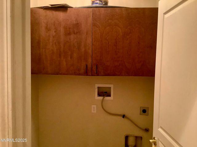 211 Shady Grove Lane, Dayton, NV 89403