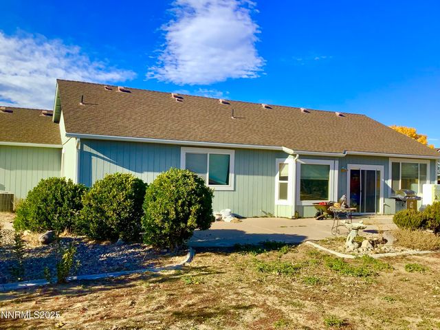 211 Shady Grove Lane, Dayton, NV 89403