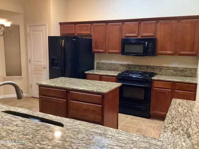 211 Shady Grove Lane, Dayton, NV 89403