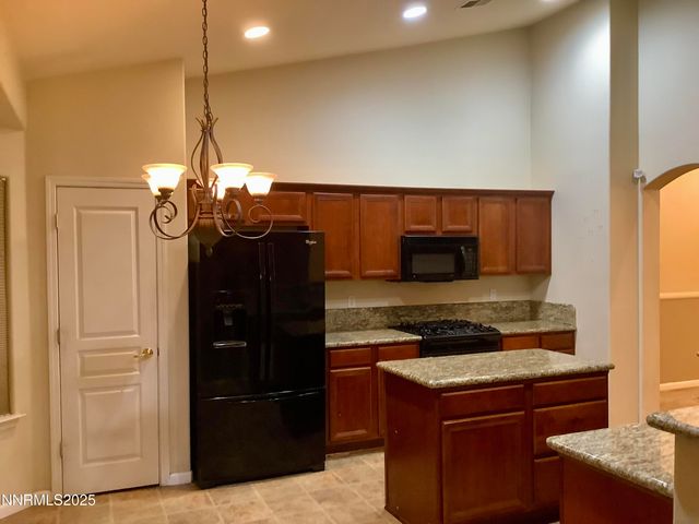 211 Shady Grove Lane, Dayton, NV 89403