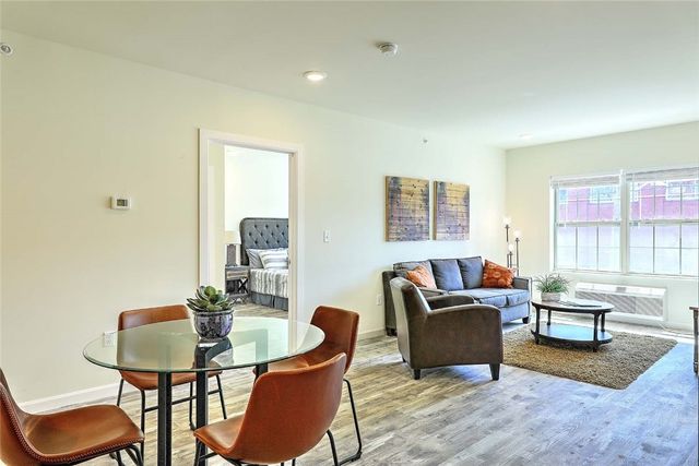 327 Pine Street 1001, Pawtucket, RI 02860
