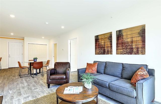 327 Pine Street 1001, Pawtucket, RI 02860