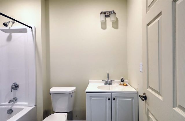 327 Pine Street 1001, Pawtucket, RI 02860