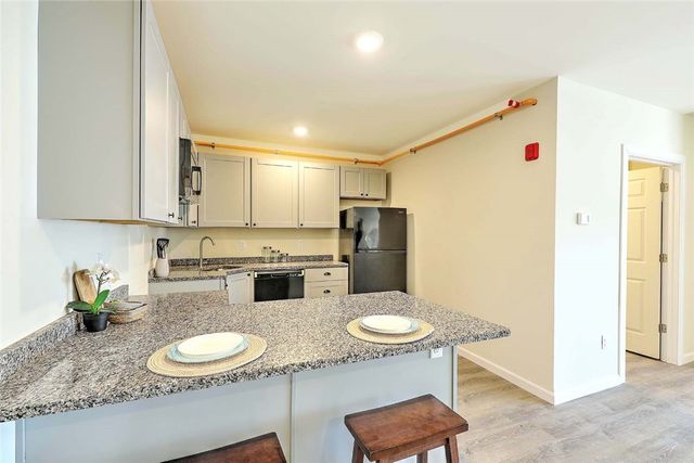 327 Pine Street 1001, Pawtucket, RI 02860