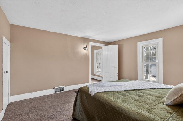 311 Russell Street, Thornapple Twp, MI 49333