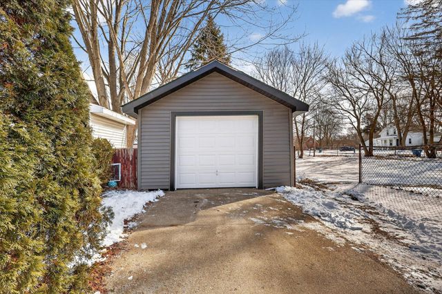 311 Russell Street, Thornapple Twp, MI 49333