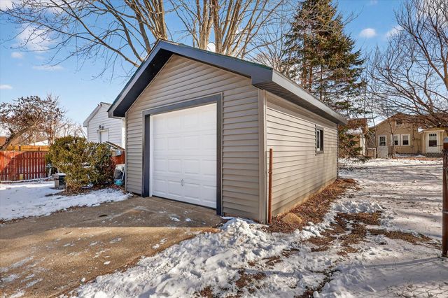 311 Russell Street, Thornapple Twp, MI 49333