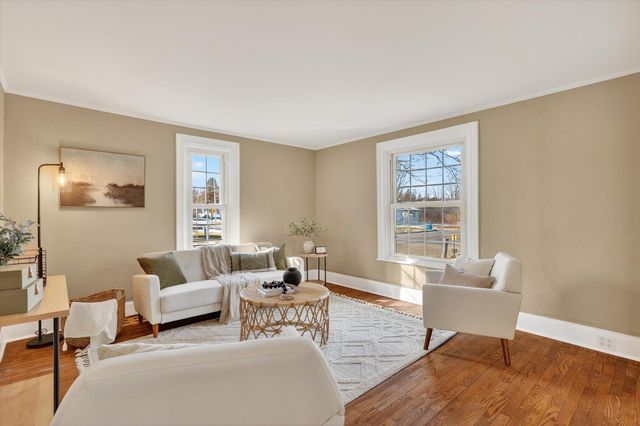 311 Russell Street, Thornapple Twp, MI 49333