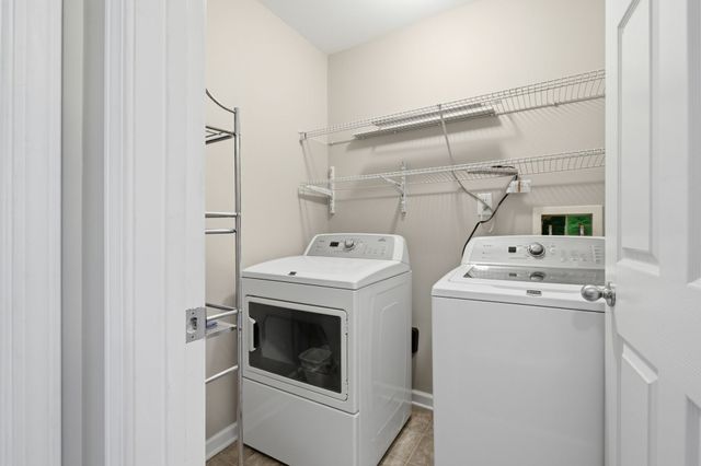 3041 Oxford Glen Dr, Franklin, TN 37067