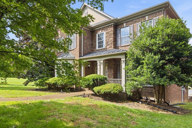 3041 Oxford Glen Dr, Franklin, TN 37067