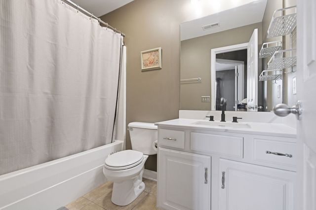 3041 Oxford Glen Dr, Franklin, TN 37067