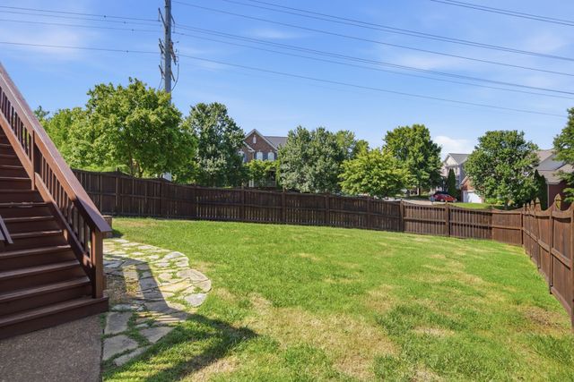 3041 Oxford Glen Dr, Franklin, TN 37067