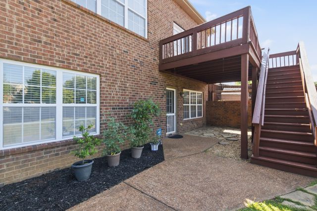 3041 Oxford Glen Dr, Franklin, TN 37067