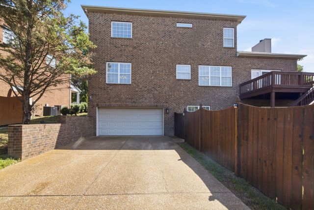 3041 Oxford Glen Dr, Franklin, TN 37067