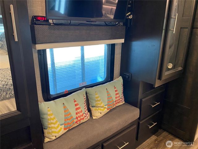 132 Victoria Loop NE, Ocean Shores, WA 98569