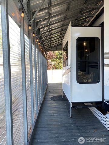 132 Victoria Loop NE, Ocean Shores, WA 98569