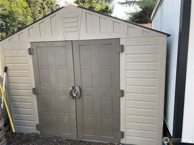 132 Victoria Loop NE, Ocean Shores, WA 98569