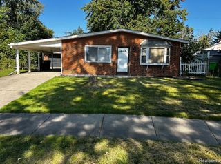1727 Dulong Avenue, Madison Heights, MI 48071