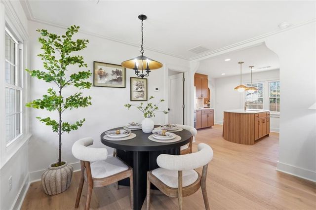 359 W SANDTOWN SW Road, Marietta, GA 30064