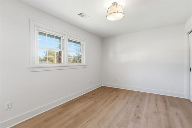 359 W SANDTOWN SW Road, Marietta, GA 30064