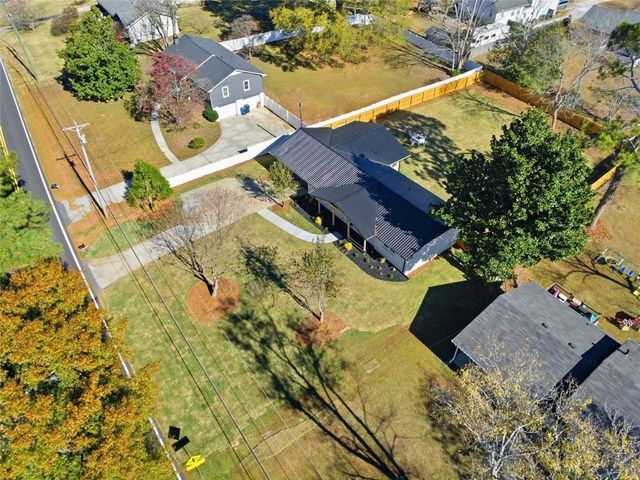 359 W SANDTOWN SW Road, Marietta, GA 30064