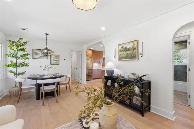 359 W SANDTOWN SW Road, Marietta, GA 30064