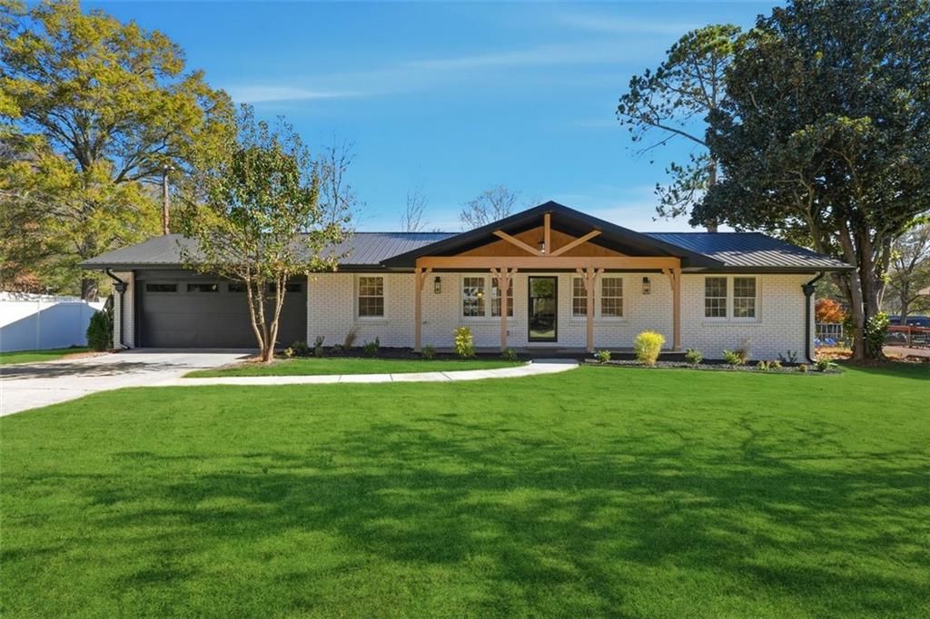 359 W SANDTOWN SW Road, Marietta, GA 30064