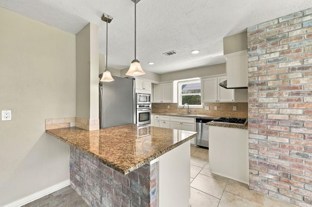 11310 Olympia Drive, Houston, TX 77077