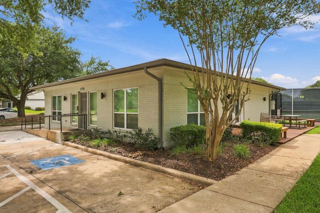 11310 Olympia Drive, Houston, TX 77077